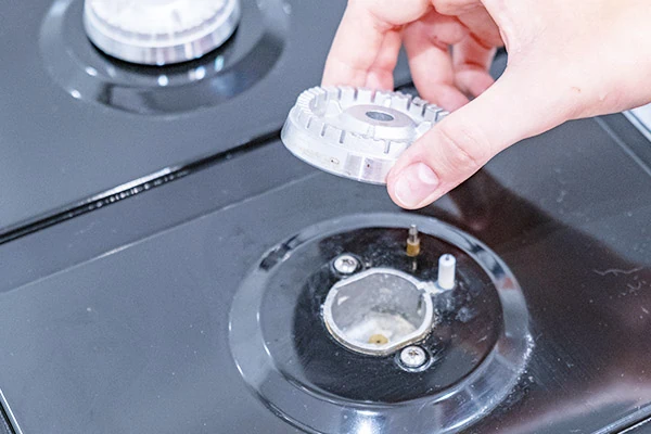 What causes a stove burner not to light