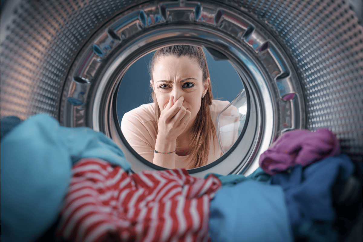 how to clean a smelly clothes dryer