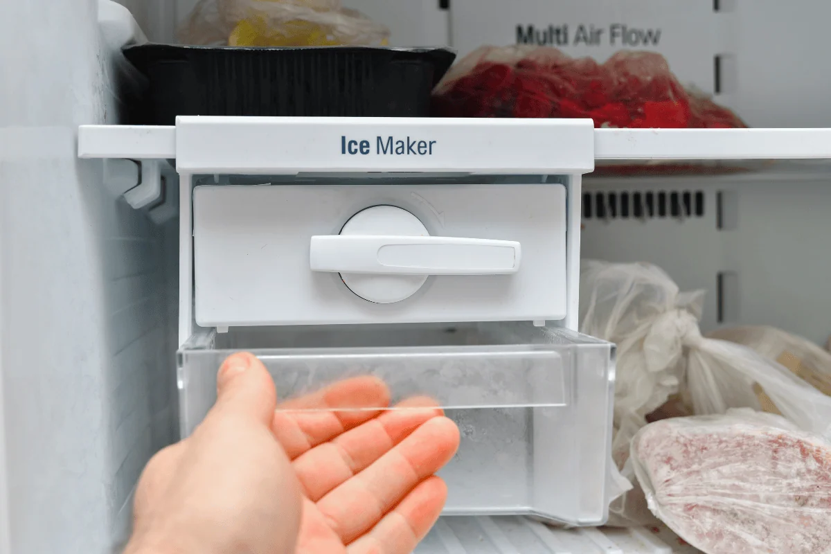 ice maker overflowing